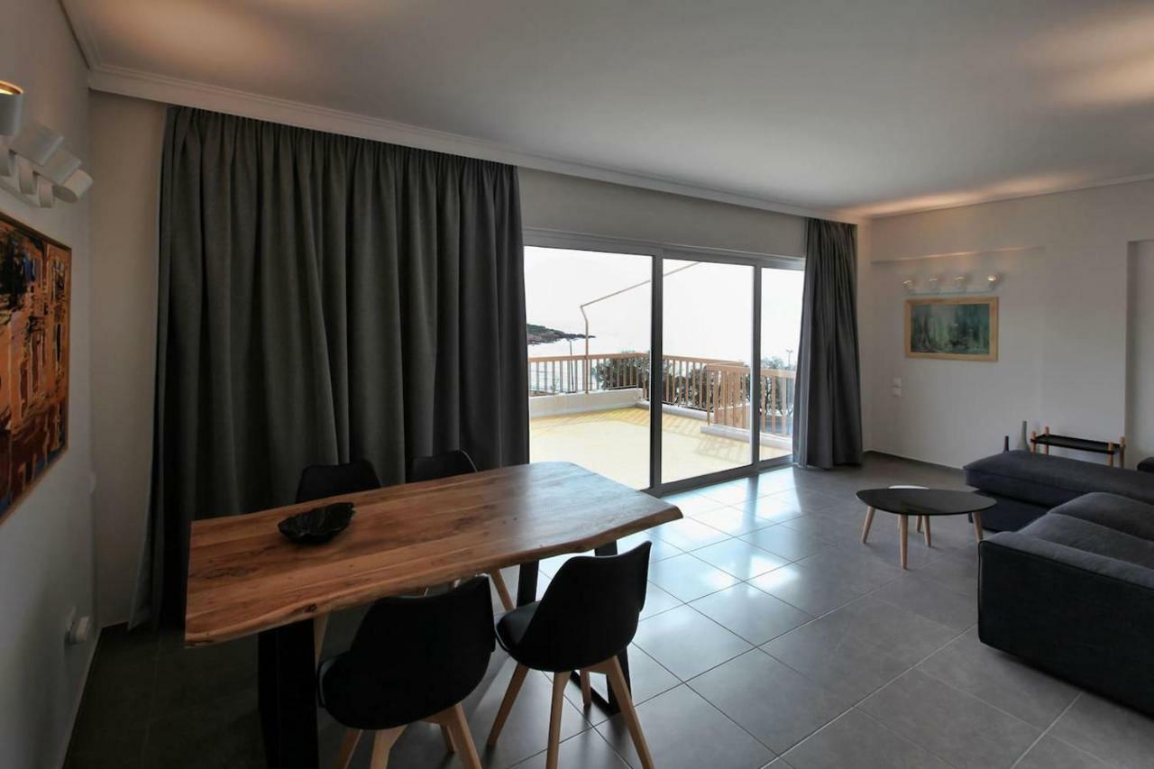 Seaside Renovated Top Floor Apartment Saronida Exteriér fotografie